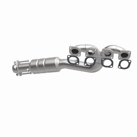 MagnaFlow Direct Fit Catalytic Converter 02-03 BMW 745i 4.4L D/S - 24192