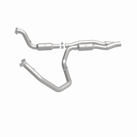 MagnaFlow 2012 Ram 1500 Tradesman HD V8 5.7L OEM Underbody Direct-Fit Catalytic Converter - 21-457