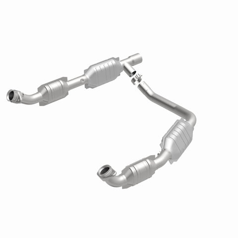 MagnaFlow Direct Fit Catalytic Converter 05-07 Ford E-250/E-350 Econoline V8 5.4L - 93167
