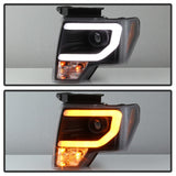 Spyder 09-14 Ford F-150 Projector Headlights - Halogen Model Light Bar - Blk PRO-YD-FF15009-SBLB-BK - 5086204