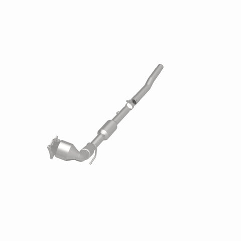 MagnaFlow 12-23 Volkswagen Beetle L4 2.0L OEM Underbody Direct-Fit Catalytic Converter - 52281