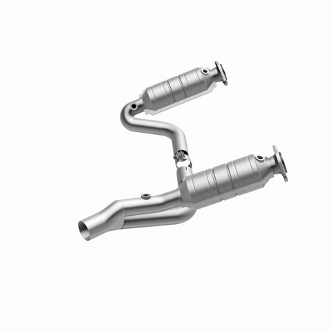 MagnaFlow Direct Fit Catalytic Converter Raider 2006 8 4.7L - 24398