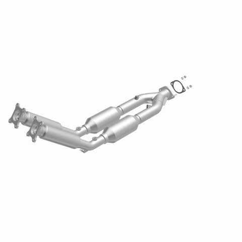 MagnaFlow Direct Fit Catalytic Converter 99-01 Volvo S80 2.8L - 24156
