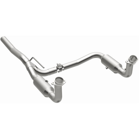 MagnaFlow Direct Fit Catalytic Converter 2009-2012 Dodge Nitro 3.7L Underbody - 52148