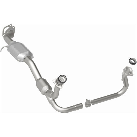 MagnaFlow Direct Fit Catalytic Converter 01-05 Chevy Blazer 4.3L 4WD - 49897