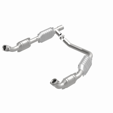 MagnaFlow Direct Fit Catalytic Converter Ford E350 Van 06 5.4L OEM - 49439
