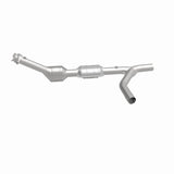 MagnaFlow Direct Fit Catalytic Converter 00-04 Ford E150 4.6L P/S - 447157