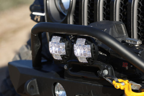 ARB Nacho 5.75in Offroad TM5 Combo White LED Light Set - TM512