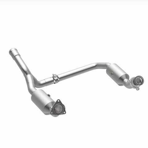 MagnaFlow 19-20 GMC Sierra 1500 Single Underbody 4.3L/5.3L Direct Fit Catalytic Converter - 280656