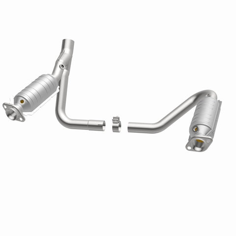 MagnaFlow Direct Fit Catalytic Converter 05-07 Dodge Durango 3.7L/4.7L - 49832