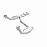 MagnaFlow Conv DF 02-06 Cadillac Escalade / 02-06 Chevy Avalanche 5.3L Dual Conv Y-Pipe Assembly 2WD - 93419