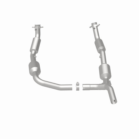 MagnaFlow Direct Fit Catalytic Converter OEM 07-08 Ford E-150 - 5582640