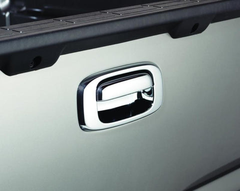AVS 07-13 Chevy Silverado 1500 (w/o Keyhole) Tailgate Handle Cover 2pc - Chrome - 686557