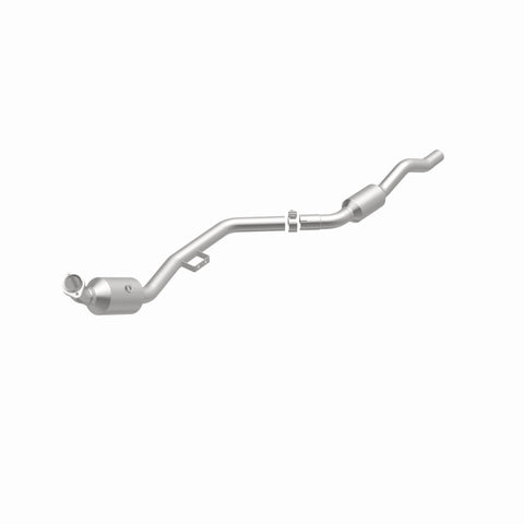 MagnaFlow Direct Fit Catalytic Converter OEM 2007 Mercedes-Benz E350 Underbody - 69.125in Length - 5411666