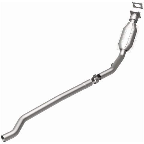 MagnaFlow Direct Fit Catalytic Converter 96-98 Caravan-Voyager 3.3L/ - 93279
