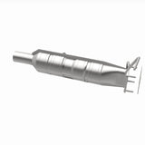 MagnaFlow 09-19 Ford F53 V10 6.8L Underbody 6.8L Direct Fit Catalytic Converter - 280435