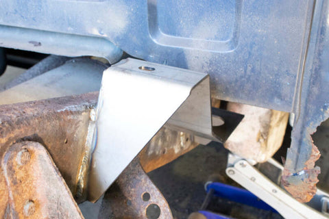 Rust Buster 1988-1998 Chevrolet & GMC C/K 1500 & 2500 Bed and Cab Mount Brackets - Right - RB7306R