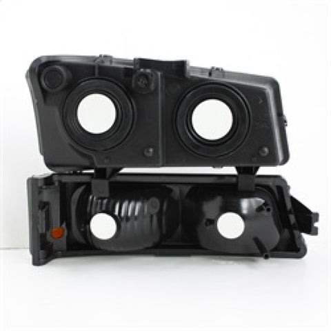 xTune Chevy Silverado 2500HD 03-06 Crystal Headlights w/ Amber Lights Smoke HD-JH-CSIL03-AM-SM-SET - 5064523