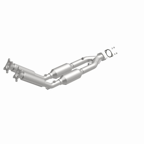 MagnaFlow Direct Fit Catalytic Converter 99-01 Volvo S80 2.8L - 24156