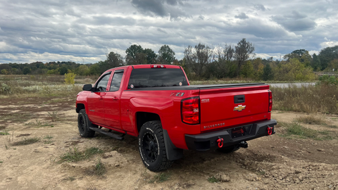 Fishbone Offroad 07-18 Chevrolet Silverado 1500/2500/3500 Double Cab Oval Side Steps -Black Textured - FB21382