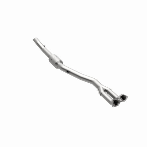MagnaFlow Direct Fit Catalytic Converter 96-97 BMW 840 4.4L Driver Side - 24130