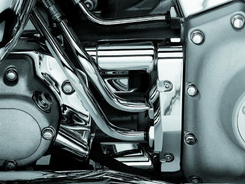 Kuryakyn Deluxe Oil Line Nacelle Cover 00-06 Softail Models Chrome - 8204