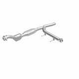 MagnaFlow Direct Fit Catalytic Converter 97-98 Ford Trucks 4.6L - 447178