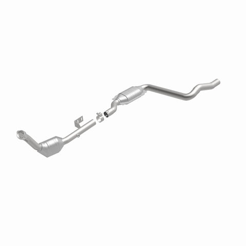 MagnaFlow Direct Fit Catalytic Converter 2003 ML350 3.7L Underbody - 52116