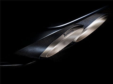 Akrapovic 16-16 Lamborghini Huracan LP 580-2 Coupe/Spyder Slip-On Line (Titanium) w/ Carbon Tips - MTP-LA/TI/2