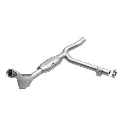 MagnaFlow Direct Fit Catalytic Converter 99-00 Ford F-150 4.2L 50S - 447142