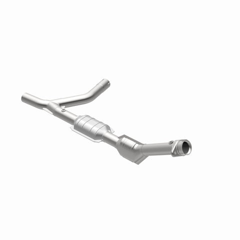 MagnaFlow Direct Fit Catalytic Converter 00-04 Ford E150 4.6L Passenger Side - 458002