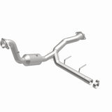 MagnaFlow Direct Fit Catalytic Converter 15-17 Ford F150 V6 2.7L OEM Underbody - 21-471