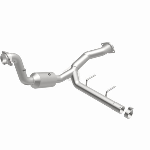 MagnaFlow Direct Fit Catalytic Converter 15-17 Ford F150 V6 2.7L OEM Underbody - 21-471