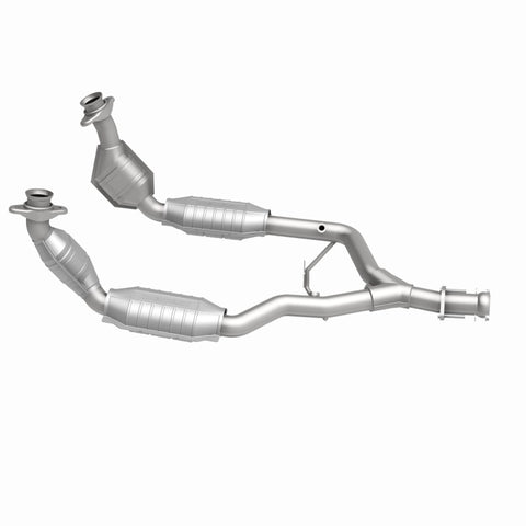 MagnaFlow Direct Fit Catalytic Converter 96-98 Ford Mustang 3.8L - 93344