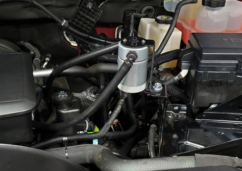 J&amp;L 20-24 Chevy Silverado/GMC Sierra 2500/3500 6.6L Drivers Side Oil Separator 3.0 - Clear Anodi - 3089D-C