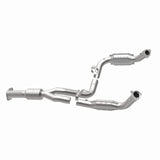 MagnaFlow Direct Fit Catalytic Converter 11-13 Chev Silverado 2500 HD/3500 HD 6.0L - 51812