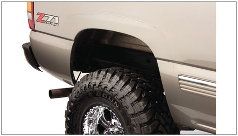 Bushwacker 07-07 Chevy Silverado 1500 Classic Fleetside Extend-A-Fender Style Flares 4pc - Black - 40945-02