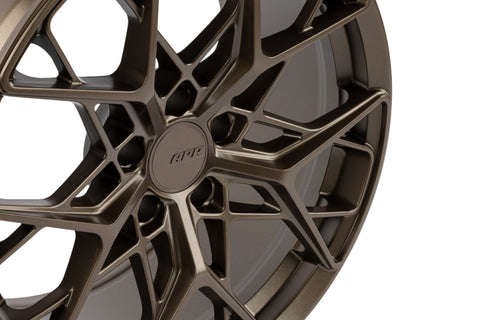 APR A02 Flow Formed 19x8.5 / 5x112 / ET45 / 66.5mm Bore / Bronze Wheel - WHL00039