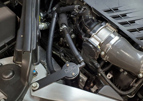 J&L 18-22 Kia Stinger GT 3.3TT Passenger Side Oil Separator 3.0 - Black Anodized - 3106P-B