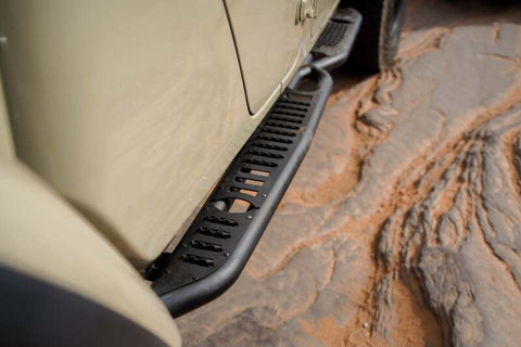 DV8 Offroad 20-23 Jeep Gladiator JT Body/Pinch Weld Mounted Step - SRGL-08