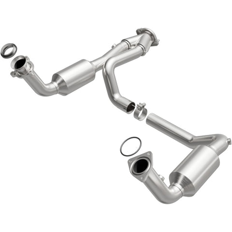 MagnaFlow 04-06 Chevrolet Silverado 1500 5.3L Direct Fit Catalytic Converter - 4651097