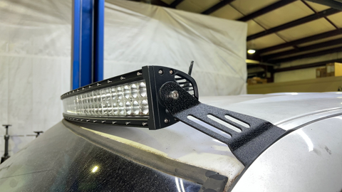 Fishbone Offroad 99-06 Chevrolet Silverado/Tahoe/Suburban Roof Mounted 50in Lightbar Bracket - Black - FB21354