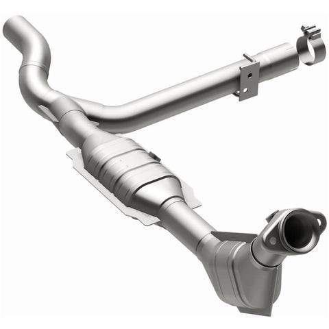 MagnaFlow Direct Fit Catalytic Converter 99-00 Ford F-150 4.6L - 447136