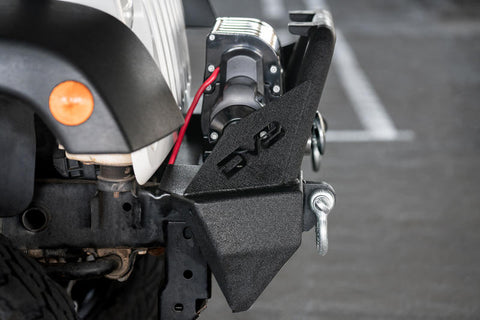 DV8 Offroad 07-18 Jeep Wrangler JK/JL FS-15 Steel Stubby Front Bumper w/ Fog Lights - FBSHTB-15