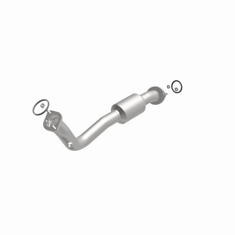 MagnaFlow Direct Fit Catalytic Converter 13-15 RAV4 2.5 Underbody - 52543