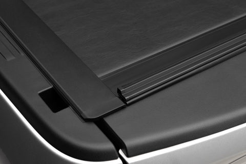 Roll-N-Lock 19-23 RAM 1500 w/o Swing Gate Tailgate SB 76.3in M-Series Retractable Tonneau Cover - LG402M