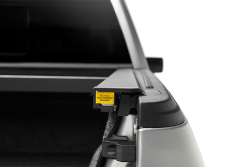 Roll-N-Lock 21-22 Ford F150 (w/o OE Cargo Tracks - 78.9in. Bed) M-Series Retractable Tonneau Cover - LG132M