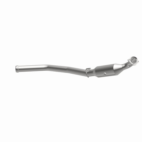 MagnaFlow Direct Fit Catalytic Converter 2007-2012 GL450 4.6 L Underbody - 52172