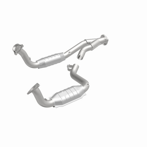 MagnaFlow Conv DF 03-06 Chevy SSR 5.3/6.0 OEM - 49580