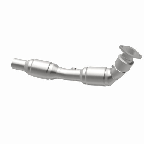 MagnaFlow Direct Fit Catalytic Converter 10-12 Chevy Camaro 6.2L P/S (49 State) - 49939
